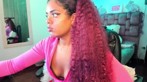 leidy daniela online show from December 17, 2024, 8:01 am