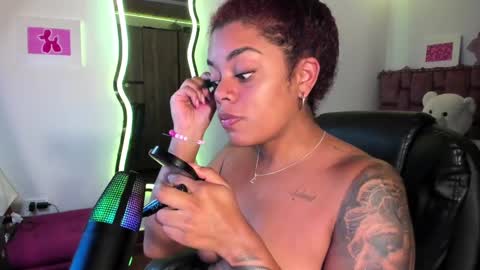 leidy daniela online show from January 31, 2025, 7:50 am