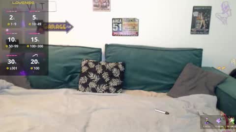 Snapshot of ladydrammer chatting on December 2, 2025, 7:31 pm LadyDrummer online show from December 2, 2025, 7:31 pm