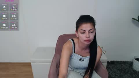 Lia online show from May 18, 2026, 4:07 am