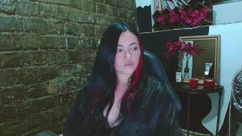 ladylunatikka online show from April 28, 2026, 1:48 am