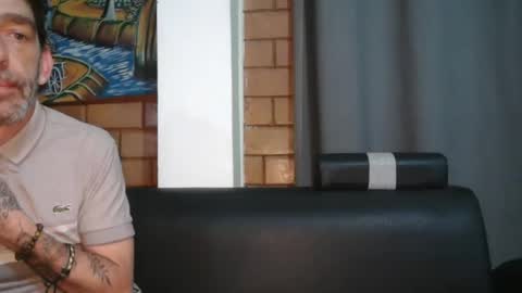 Sarah  Sam online show from October 16, 2025, 6:09 pm