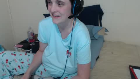 LadySlate online show from February 15, 2025, 7:06 am