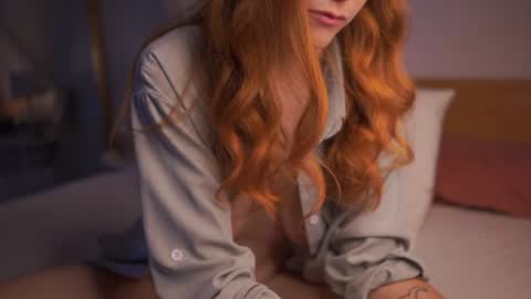 Snapshot of ladysweet_x chatting on June 15, 2026, 8:16 am Dulce online show from June 15, 2026, 8:16 am