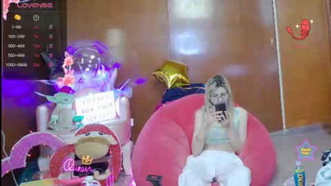 Skinnygirl online show from July 22, 2026, 12:35 am