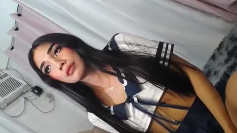Snapshot of lahermosa_manika69 chatting on February 15, 2025, 10:44 am MANIKA online show from February 15, 2025, 10:44 am