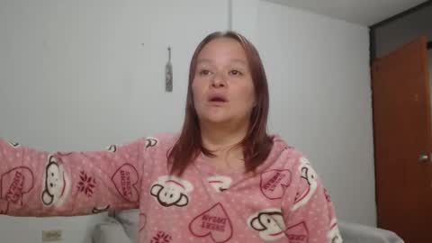 Snapshot of lahurent_weed420 chatting on September 26, 2025, 3:38 pm  paola and a guest lol    online show from September 26, 2025, 3:38 pm