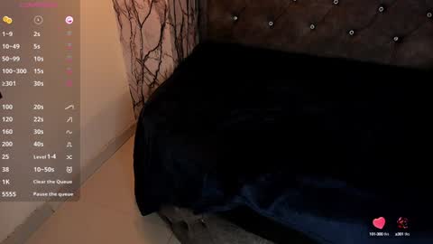 Laia online show from December 16, 2024, 5:33 pm