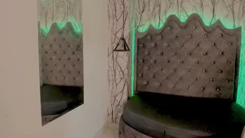 Laia online show from March 6, 2025, 4:07 pm