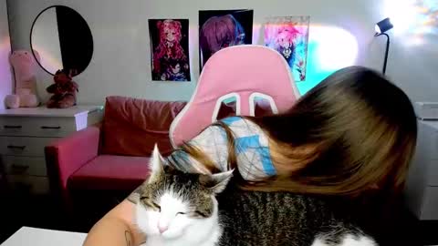 Snapshot of lain__ chatting on October 13, 2025, 8:53 pm Kira online show from October 13, 2025, 8:53 pm