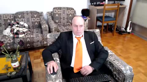 lajose52 online show from February 2, 2025, 7:04 pm