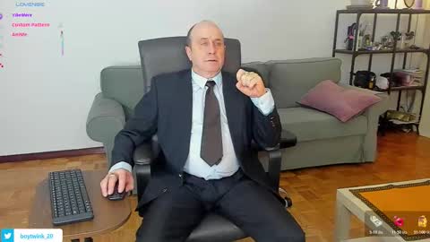 lajose52 online show from February 1, 2026, 8:07 pm