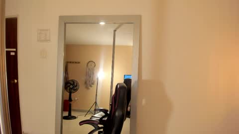 lala_demon online show from April 14, 2026, 12:22 pm