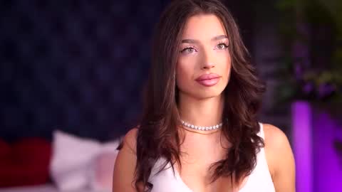 Lala online show from November 24, 2025, 7:57 pm