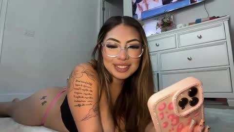 Snapshot of lalaxxo chatting on April 30, 2026, 3:57 am lalaxxo online show from April 30, 2026, 3:57 am