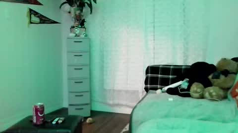 LALOVE99 online show from September 15, 2025, 2:00 am