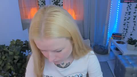 Laly online show from June 3, 2026, 11:57 am