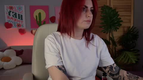 just call me Lana  and her security online show from April 18, 2026, 11:14 am