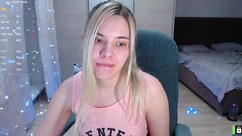 Snapshot of lana__nova chatting on February 2, 2025, 1:19 pm Lana online show from February 2, 2025, 1:19 pm