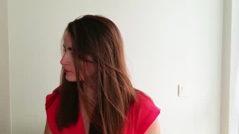 lana_gl online show from June 19, 2026, 6:40 am