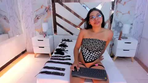 lana_hard_as online show from June 12, 2026, 7:35 pm
