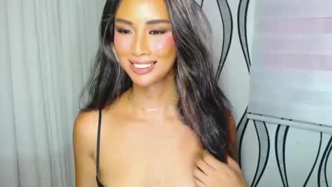 Snapshot of lanadel_hilton chatting on December 31, 2024, 6:27 am Lana online show from December 31, 2024, 6:27 am