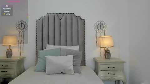 Lana online show from October 14, 2025, 7:58 pm