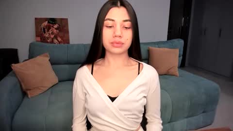 Lana online show from May 8, 2026, 7:30 pm