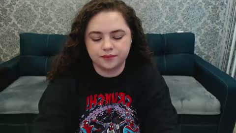 LanaRoub online show from June 3, 2026, 2:58 am