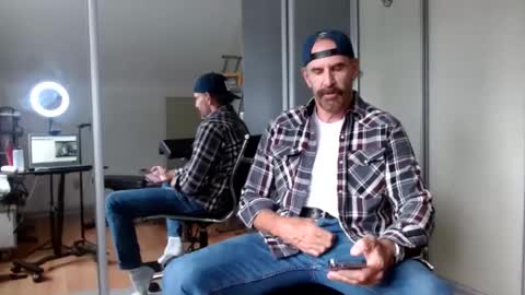 Snapshot of lancedad1 chatting on October 7, 2025, 6:27 pm Lance online show from October 7, 2025, 6:27 pm