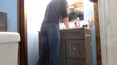 Snapshot of lancehardin chatting on January 7, 2025, 3:12 pm Lance online show from January 7, 2025, 3:12 pm