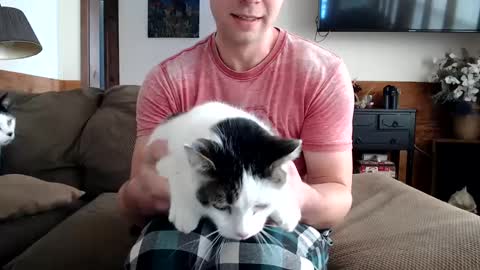 Snapshot of lancehardin chatting on February 4, 2025, 3:15 pm Lance online show from February 4, 2025, 3:15 pm