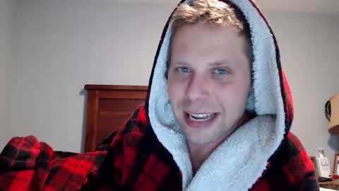 Snapshot of lancehardin chatting on February 17, 2025, 12:32 am Lance online show from February 17, 2025, 12:32 am