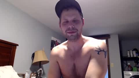 Snapshot of lancehardin chatting on March 6, 2025, 12:43 am Lance online show from March 6, 2025, 12:43 am