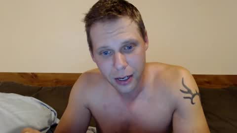 Snapshot of lancehardin chatting on September 15, 2025, 12:10 am Lance online show from September 15, 2025, 12:10 am