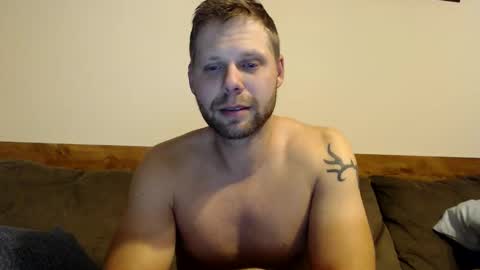 Snapshot of lancehardin chatting on October 22, 2025, 11:48 pm Lance online show from October 22, 2025, 11:48 pm