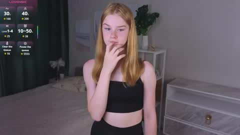 Snapshot of laniehohenberger chatting on June 7, 2026, 1:21 am Hello everyone Im Gena online show from June 7, 2026, 1:21 am