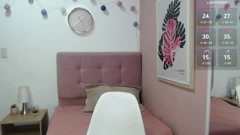 Lanna online show from March 30, 2026, 1:45 pm