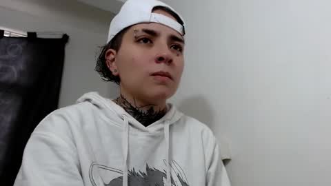 Snapshot of lannie_gonzales chatting on March 5, 2025, 8:10 pm LANNIE   online show from March 5, 2025, 8:10 pm