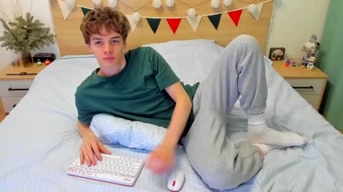 Fandi online show from February 8, 2025, 5:18 am