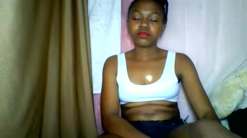 lara_belle online show from May 21, 2026, 2:57 pm