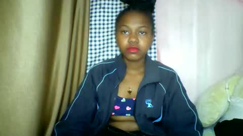 lara_belle online show from May 24, 2026, 7:02 am