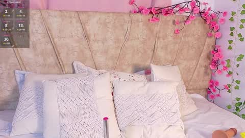 Lara Gill online show from January 13, 2026, 9:09 pm