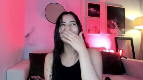 Lara Madisson online show from February 4, 2026, 5:13 am