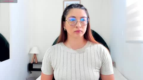      700  200   online show from April 4, 2026, 7:33 pm