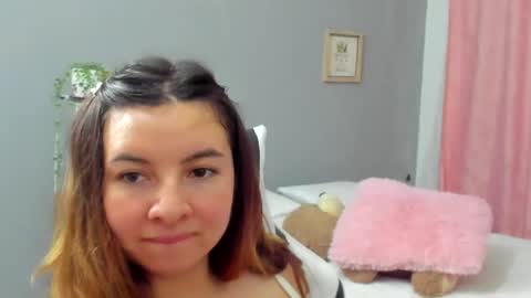 Lara online show from May 16, 2026, 12:18 am