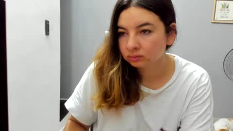 Lara online show from July 7, 2026, 9:24 am