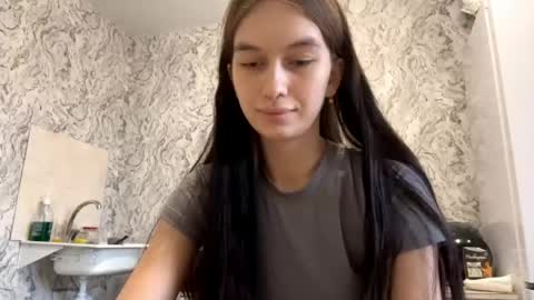 lara online show from April 28, 2026, 3:17 pm