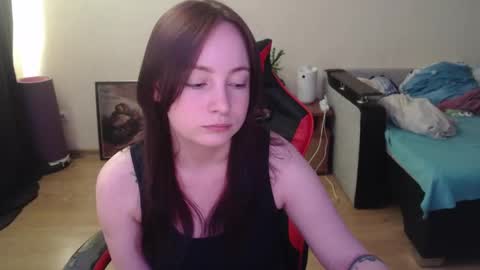 Laralianna online show from May 14, 2026, 1:51 pm