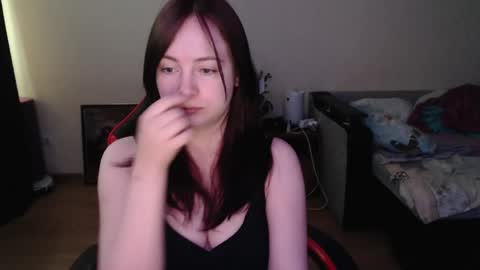 Laralianna online show from May 28, 2026, 10:45 am